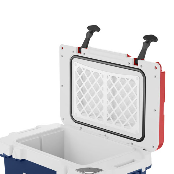 RTIC Insulated 22 QT Ultra-Light Wheeled Cooler - Patriot - Image 9