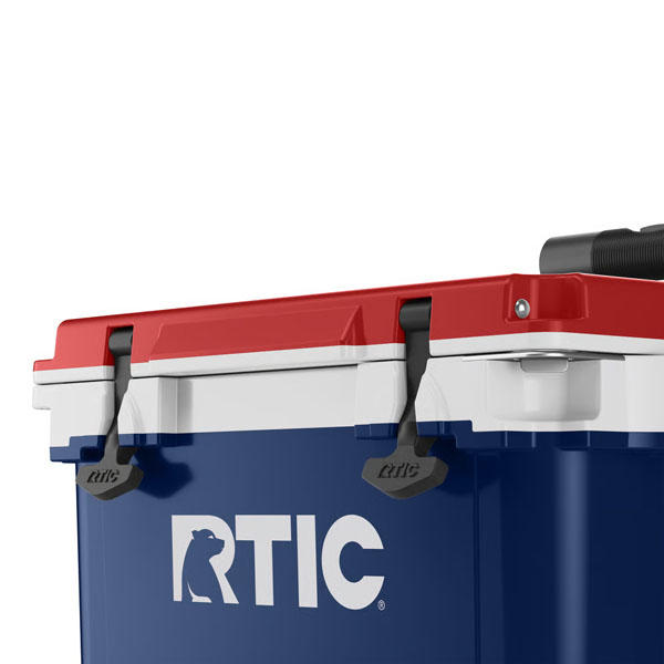RTIC Insulated 22 QT Ultra-Light Wheeled Cooler - Patriot - Image 10